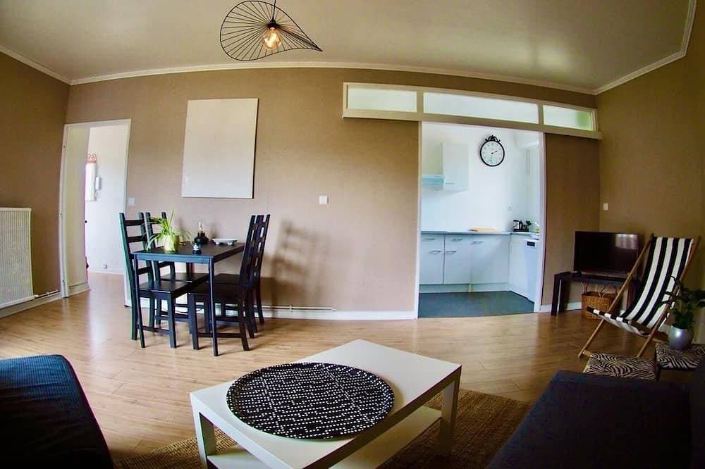 Foto 10 von 12: 38m2 studio with balcony next to Rochebonne beach in St Malo, Brittany