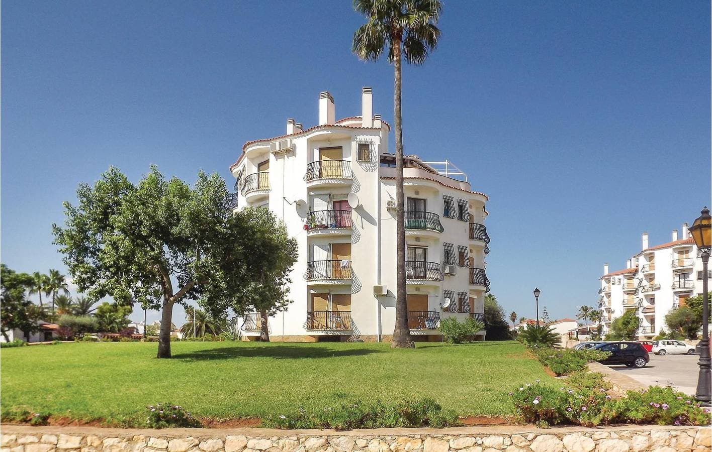 Rückzugsort am Strand: WiFi, AC, Pool, Terrasse 1
