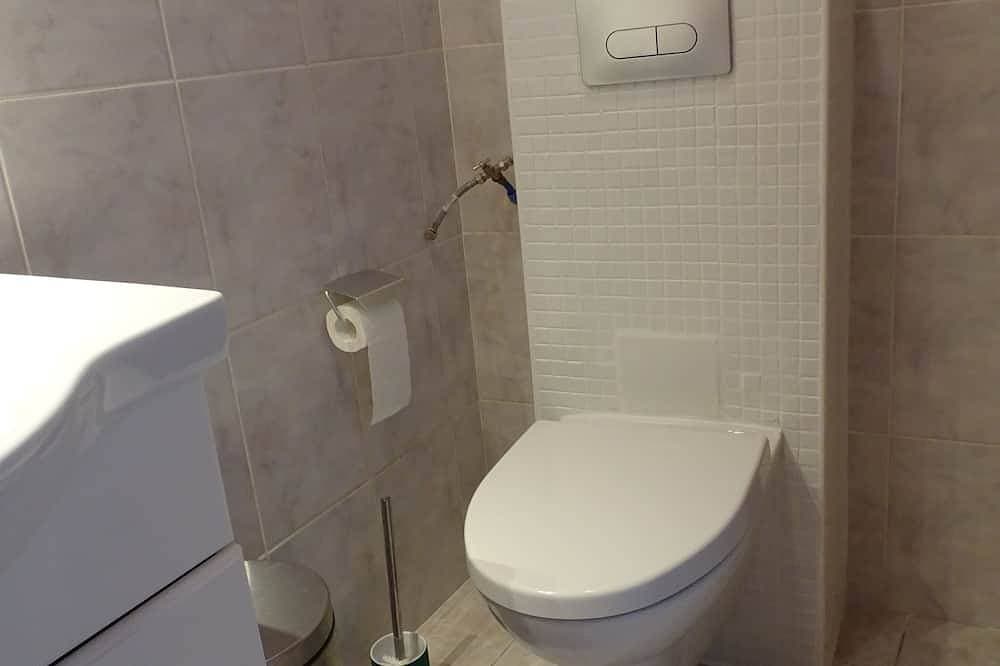 Foto 4 von 30: Ein wunderschönes Studio, Küchenzeile, Bad,Terrasse, Garten mit Grill, gr. Pool!