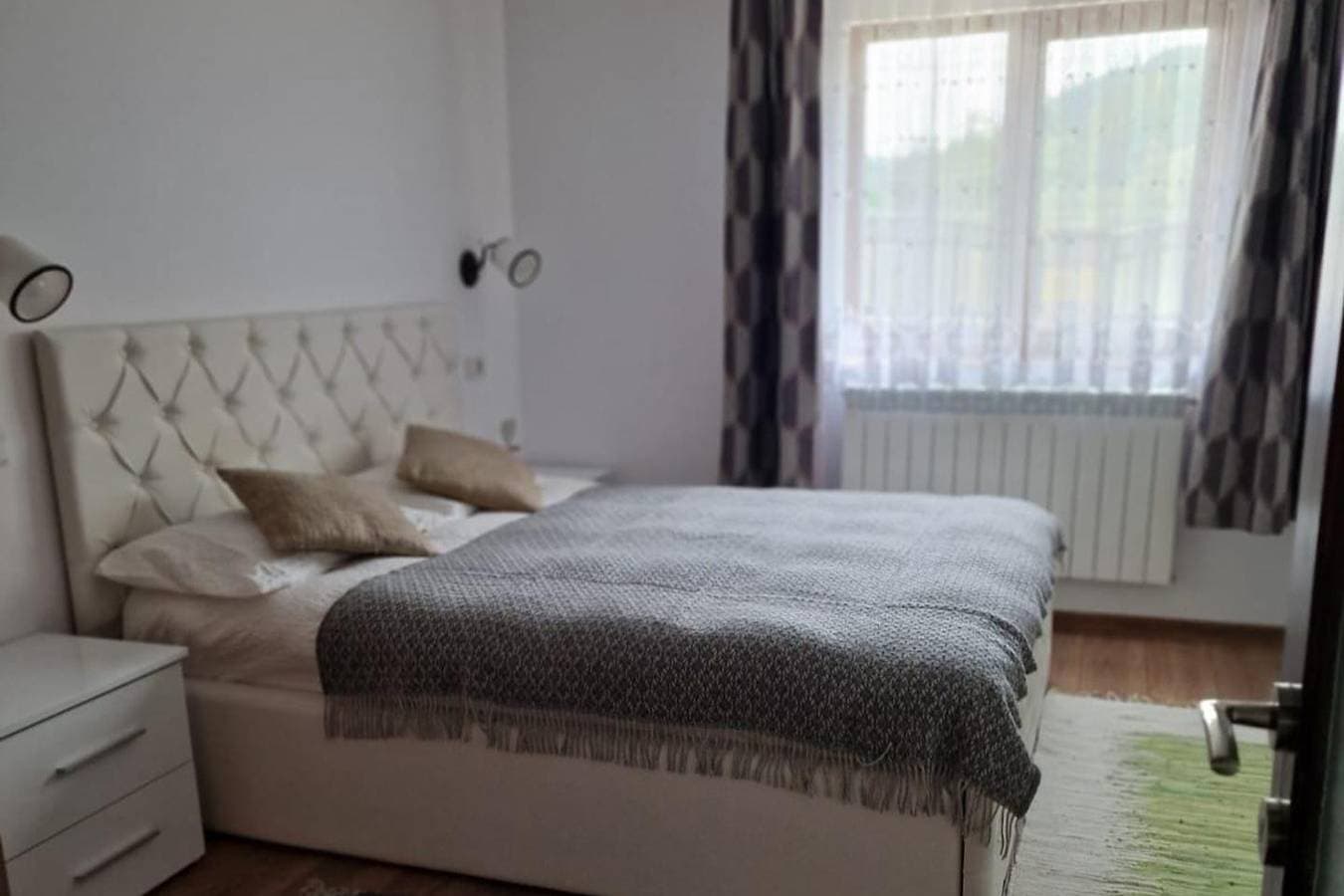 Foto 3 von 24: Villa für 10 Personen mit Whirlpool