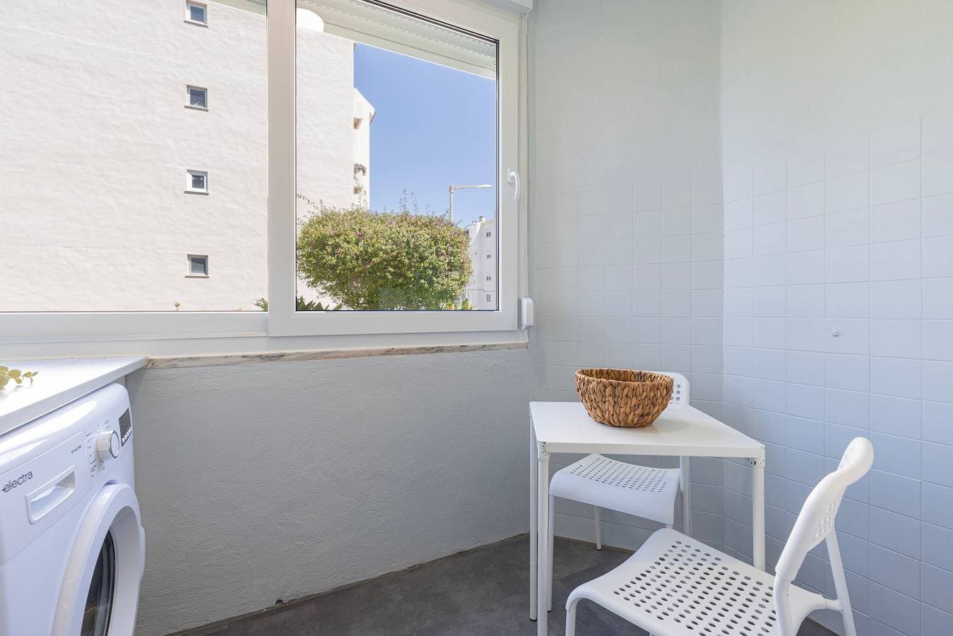 Foto 2 von 35: Ferienwohnung 'Lisbon Oceanside' mit Strandnähe