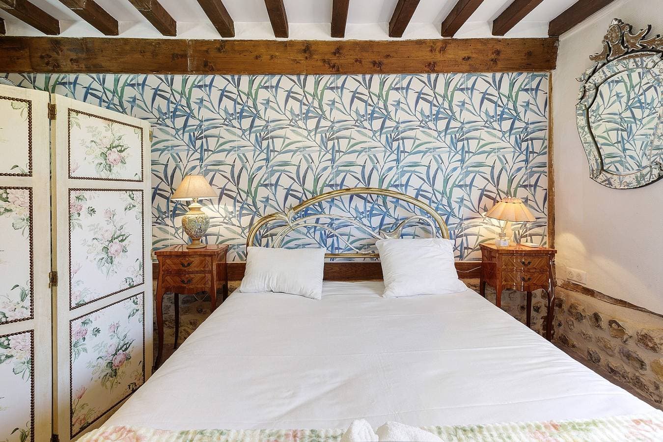 Foto 5 von 39: Gästezimmer „Orchidée“ mit Frühstück in Lieurey