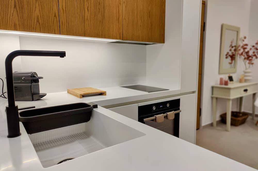 Elpis' cozy & luxury apartment 1