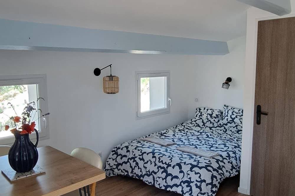 Foto 4 von 24: House with jacuzzi, splendid view over valley and vineyards, 15 mins from the sea.
