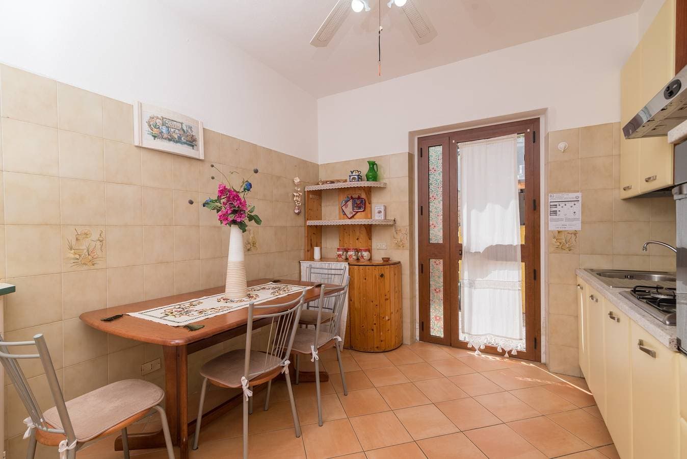 Foto 8 von 24: Ferienhaus 'Casa Mabelle' in Strandnähe mit Gemeinschaftsgarten & Terrasse; Parkplätze vorhanden