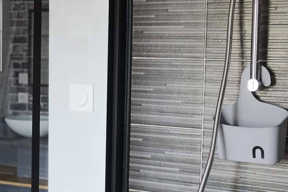 Foto 7 von 30: Gite de Luxe de 160m2 Avec Piscine et Jardin Arboré