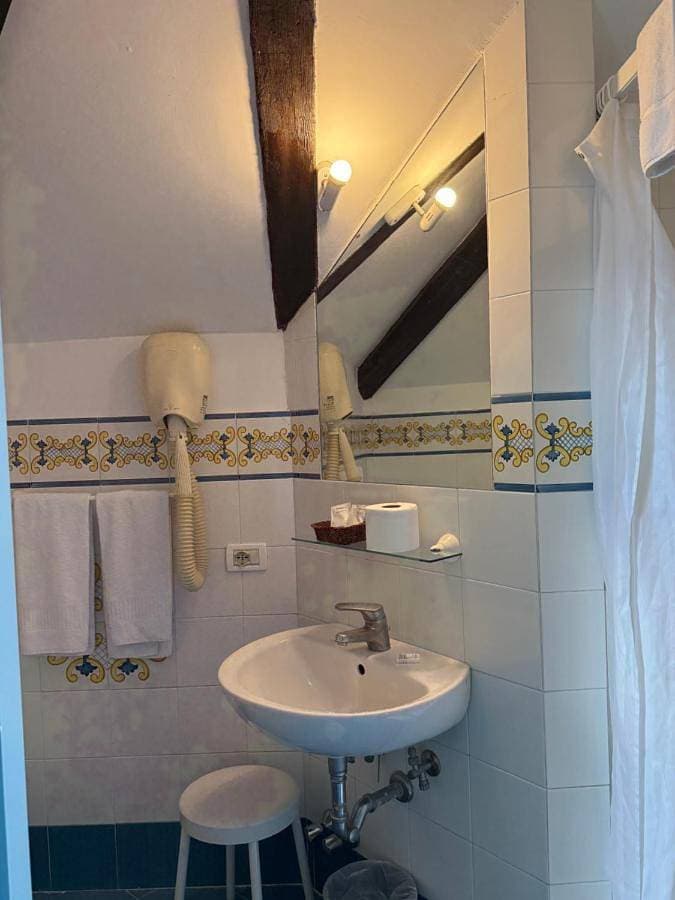 Foto 5 von 13: Standard Double/Twin Room
