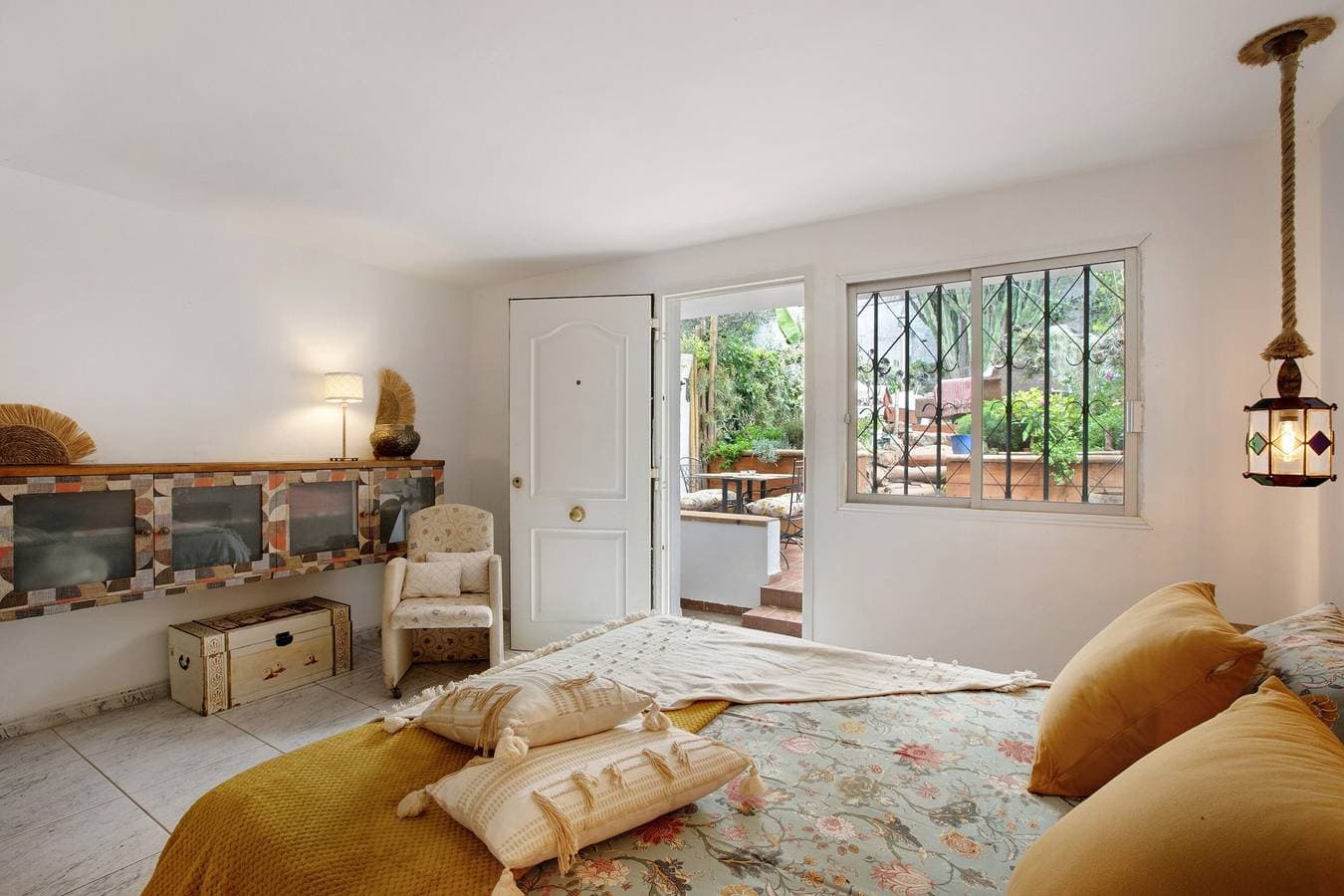 Foto 13 von 28: Ferienwohnung 'Jardín Del Sol planta baja' mit privaten Terrassen, eigenem Garten und WLAN
