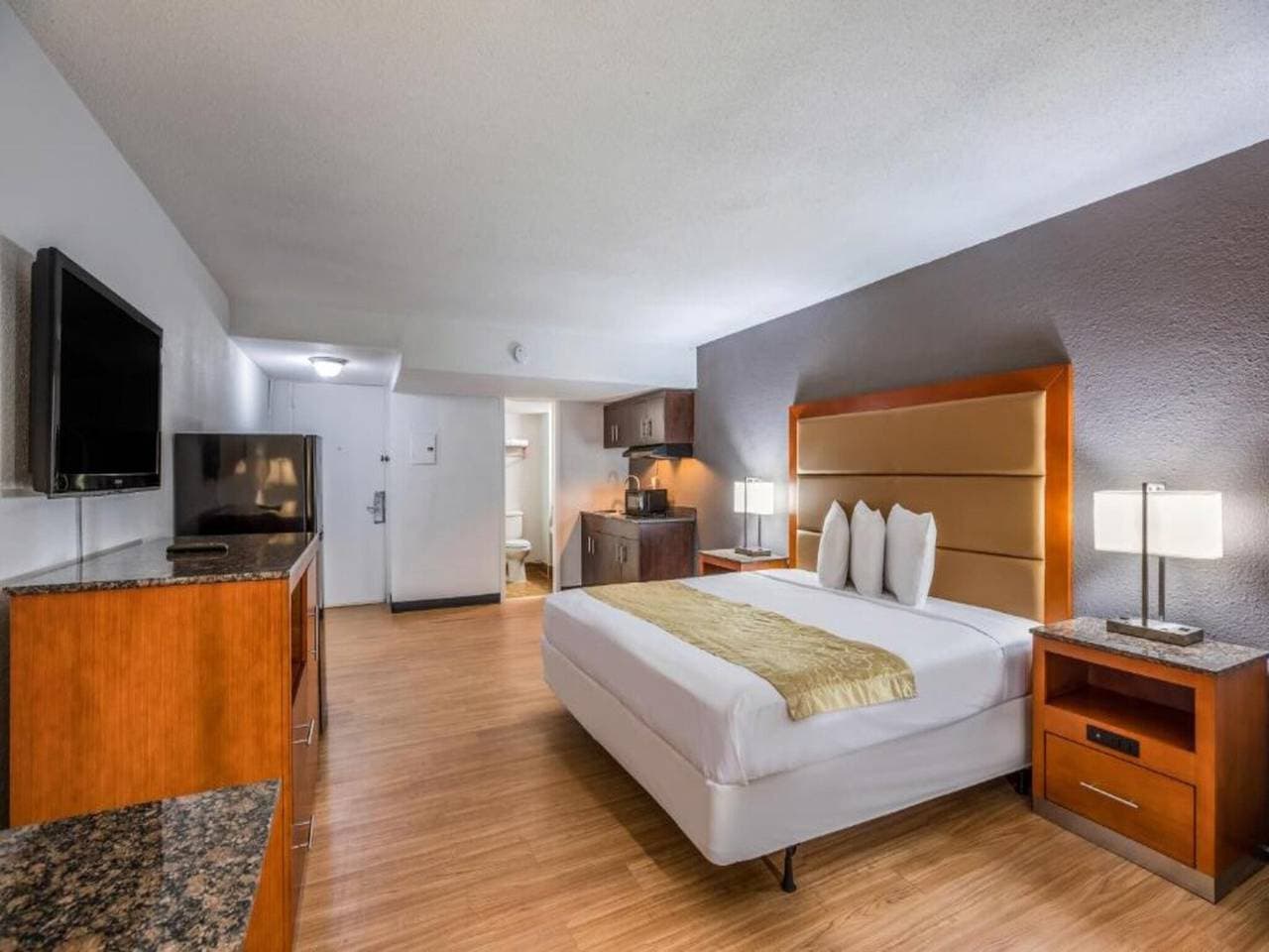 Foto 8 von 14: Kingsize-Bett | Rauchen | Orlando