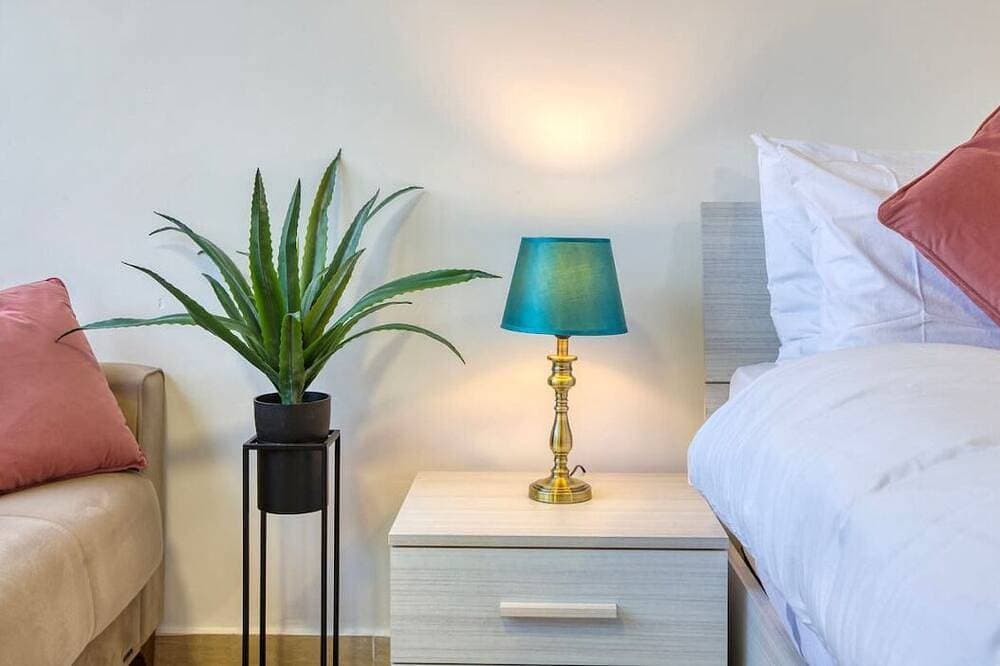 Foto 3 von 30: A lovely, studio penthouse with private balcony
