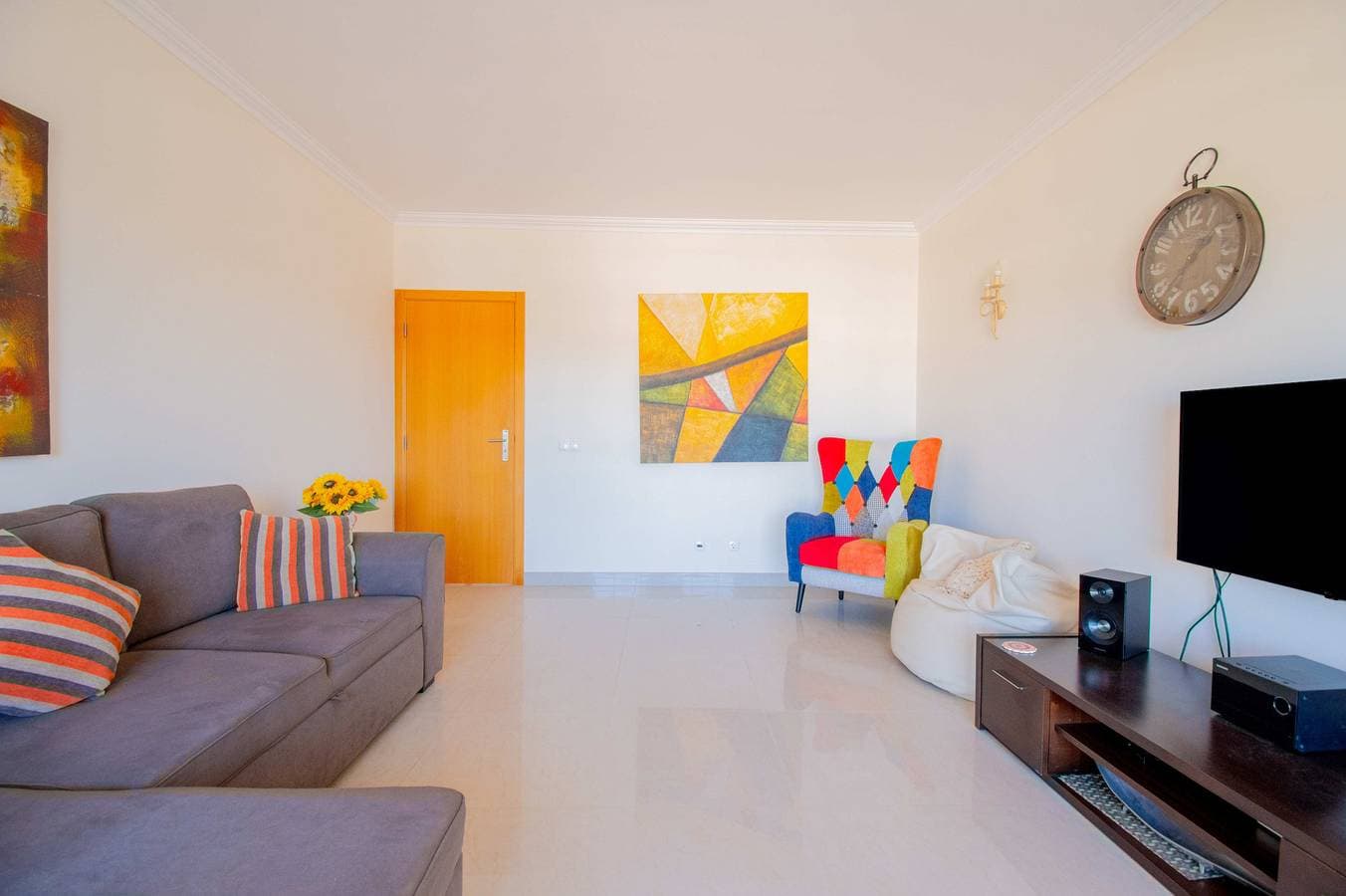 Foto 7 von 50: Lily · Fabulous 1 Bed Apt With Roof Terrace & Pool