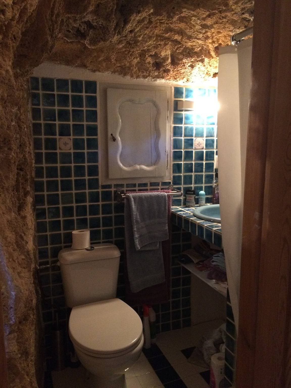 Foto 9 von 11: Atelier Du Rocher – Kleine Höhlenwohnung über Cotignac