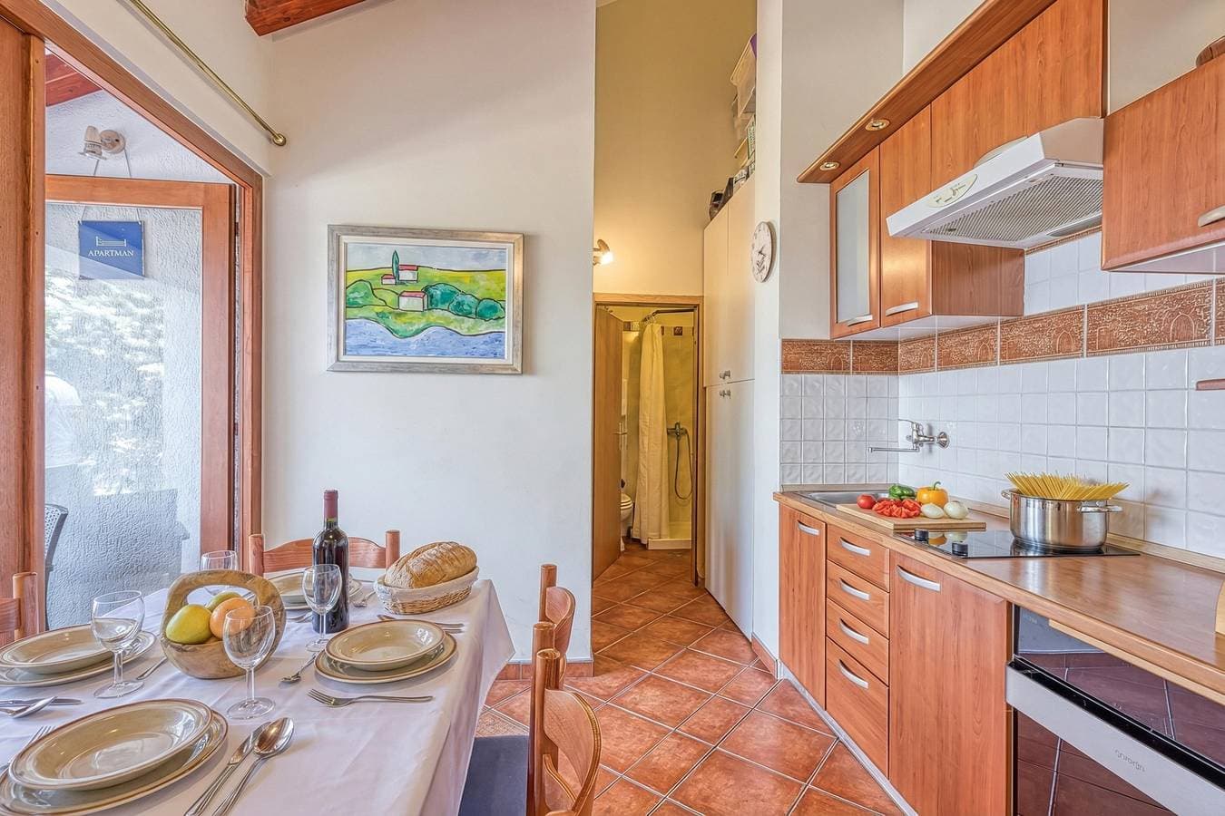 Foto 10 von 20: Valdarke Sea View Apartment /w Balcony