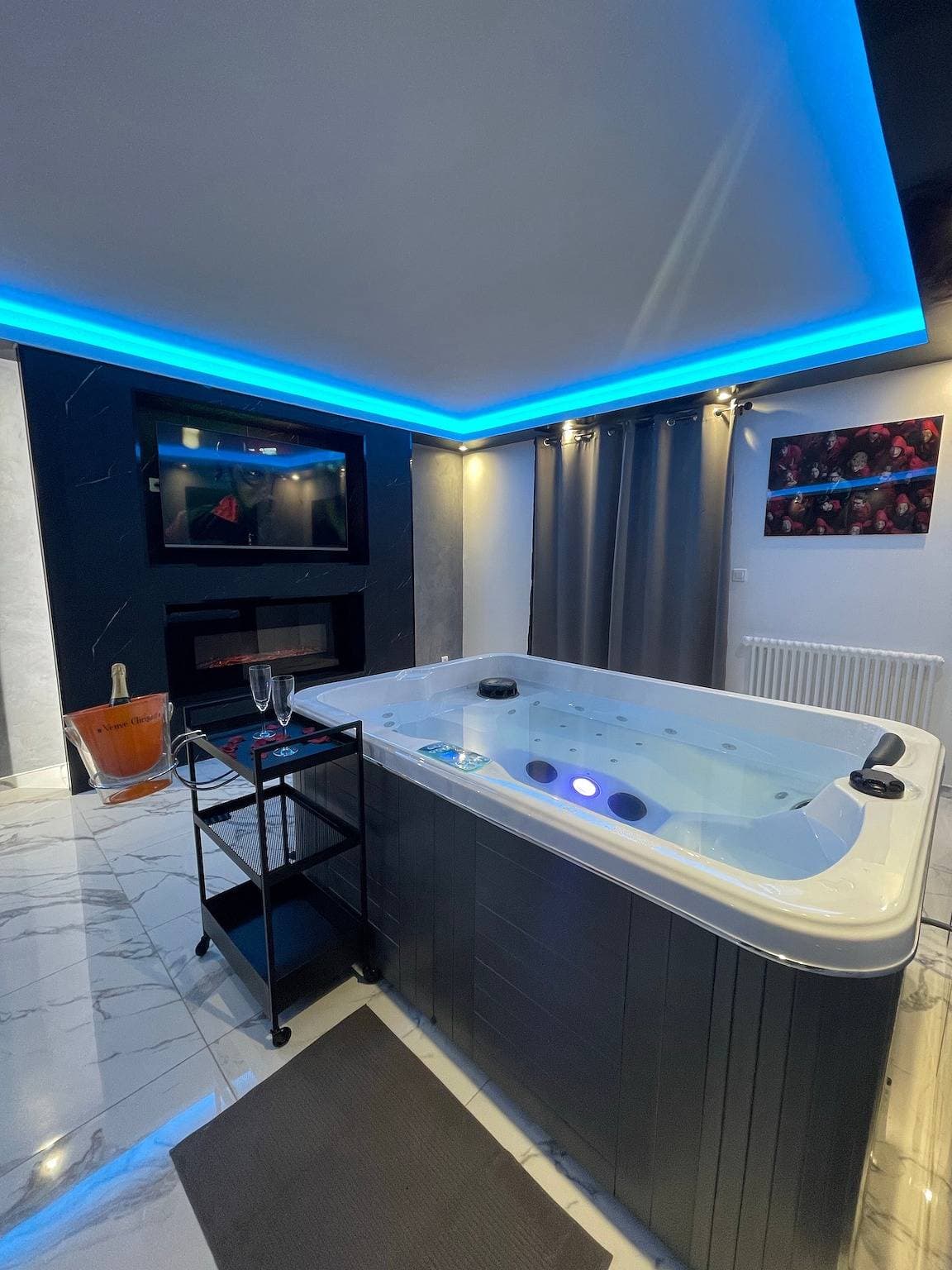 La Casa de Lové Suite Jacuzzi 1