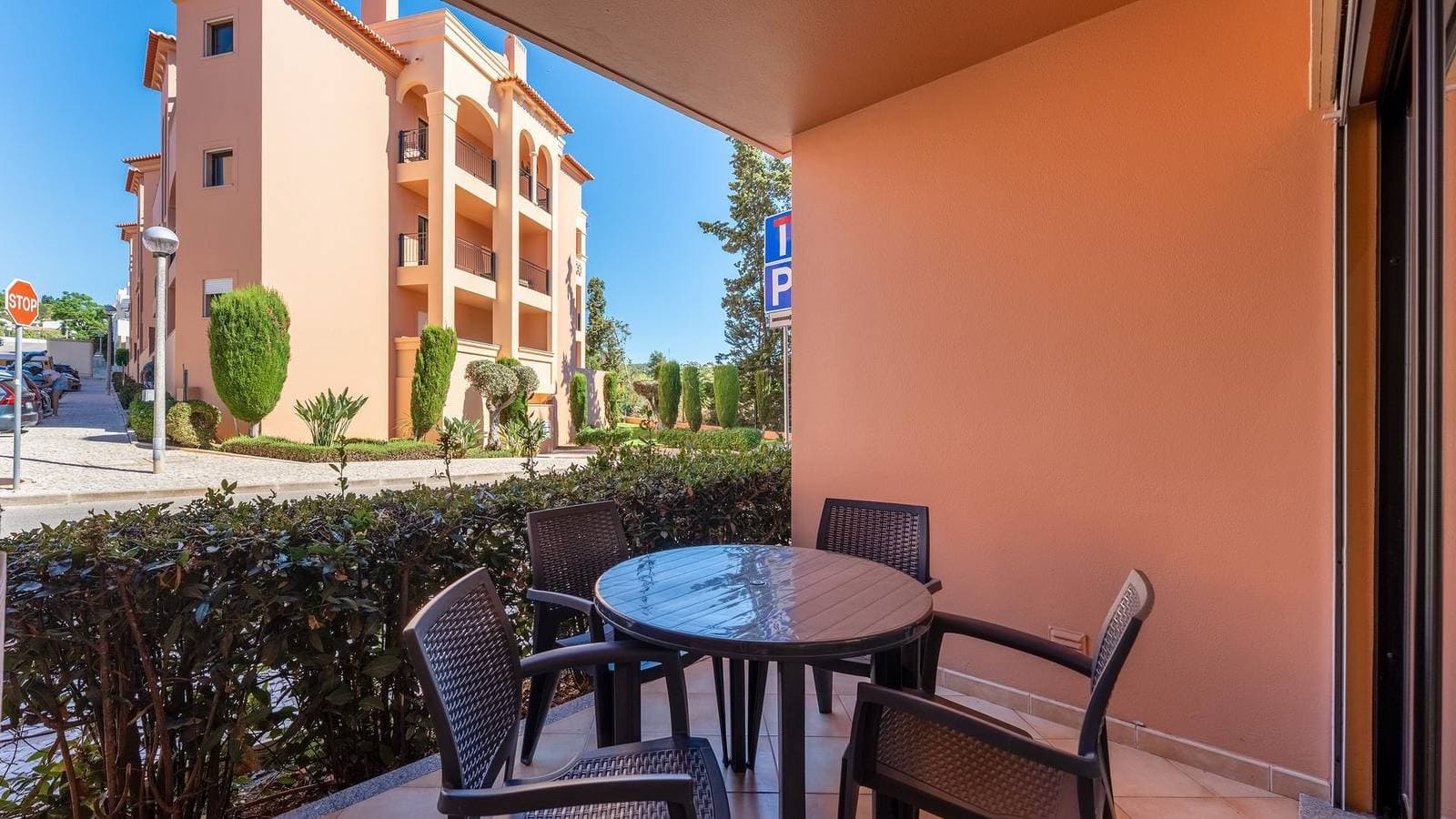 Foto 2 von 30: Ferienwohnung für 4 Personen mit Pool