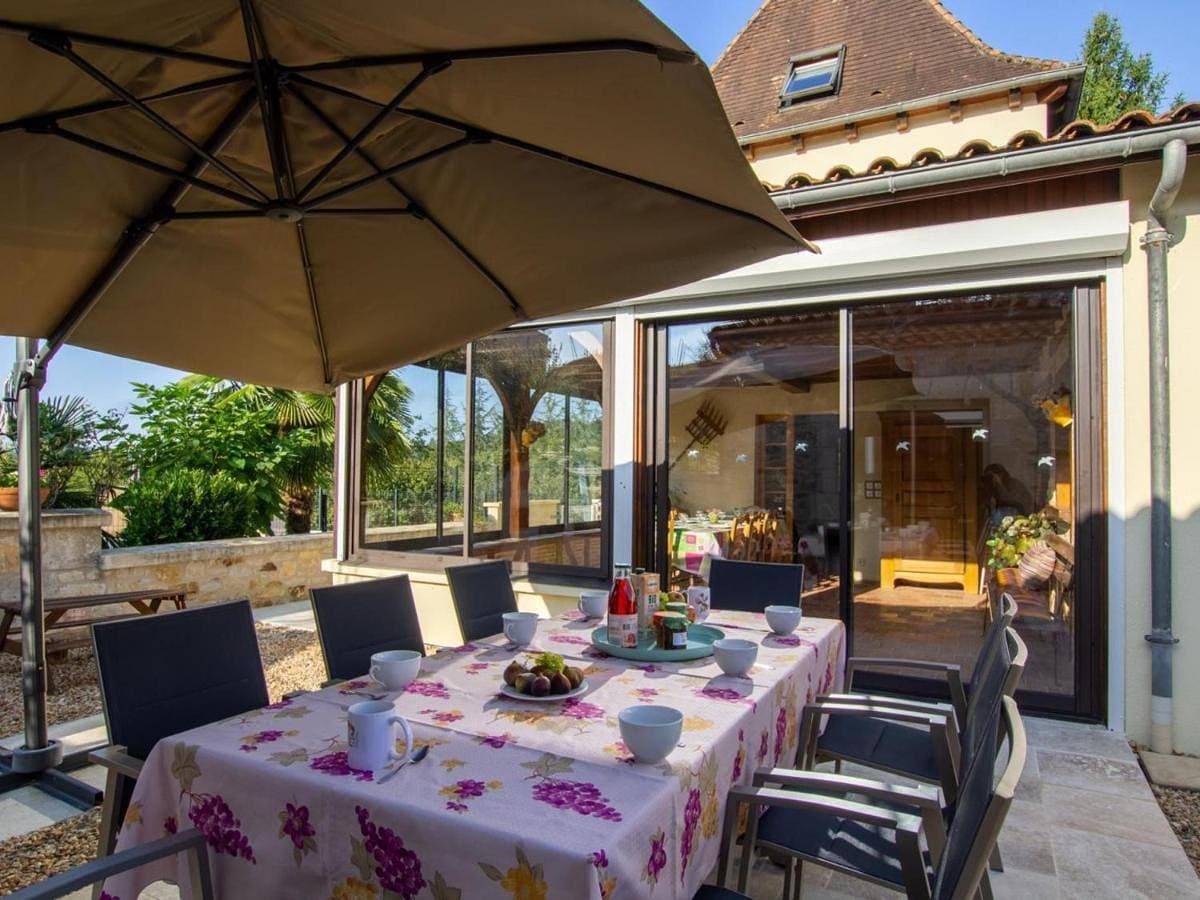 Maison spacieuse avec piscine privée et internet à Villamblard 1