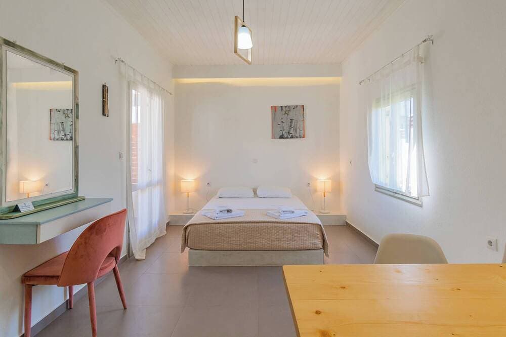 Foto 3 von 14: Elounda Beachfront Nest, Stunning Escape in Crete