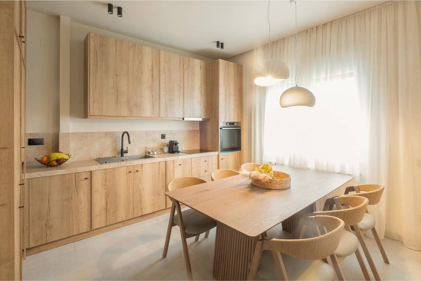 Foto 10 von 37: Villa für 6 Personen mit Balkon