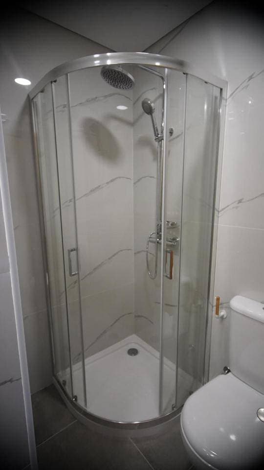 Foto 8 von 12: Double or Twin Room with Private External Bathroom