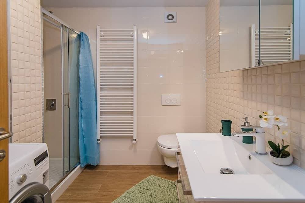Foto 10 von 26: Große Villa mit privatem Pool, ideal gelegen, nur 15 Minuten vom malerischen Ferienort Rovinj entfernt!