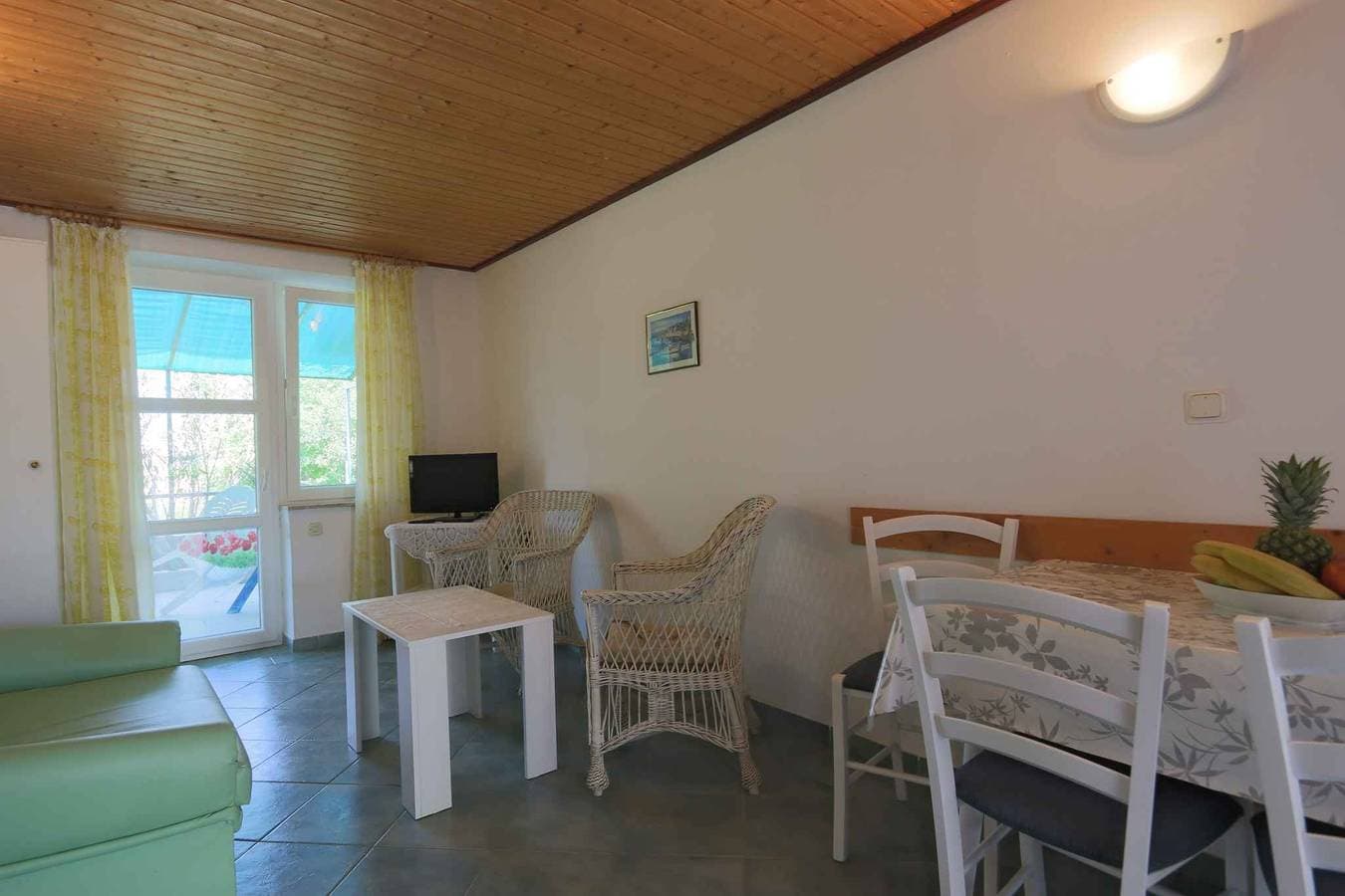 Foto 9 von 20: Ferienwohnung mit Terrasse und Klimaanlage