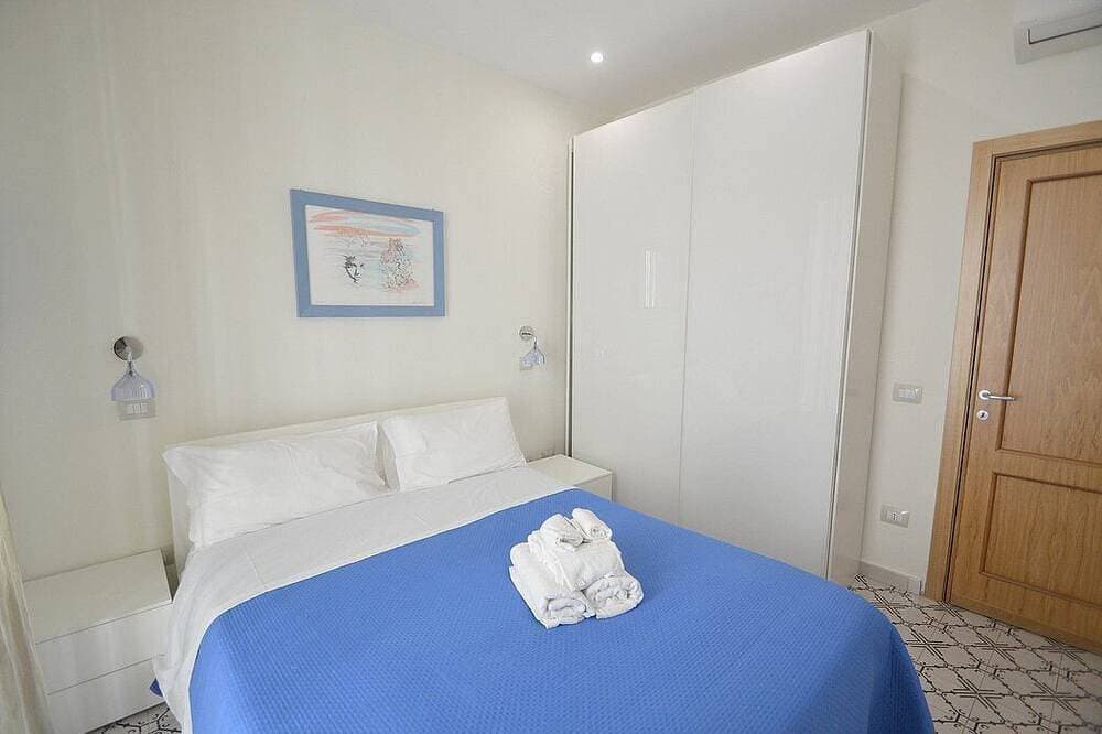 Foto 3 von 30: Villa Elicona D: A welcoming apartment situated in a central location, at a short distance from the Cathedral of Ravello, with Free Wi-Fi.