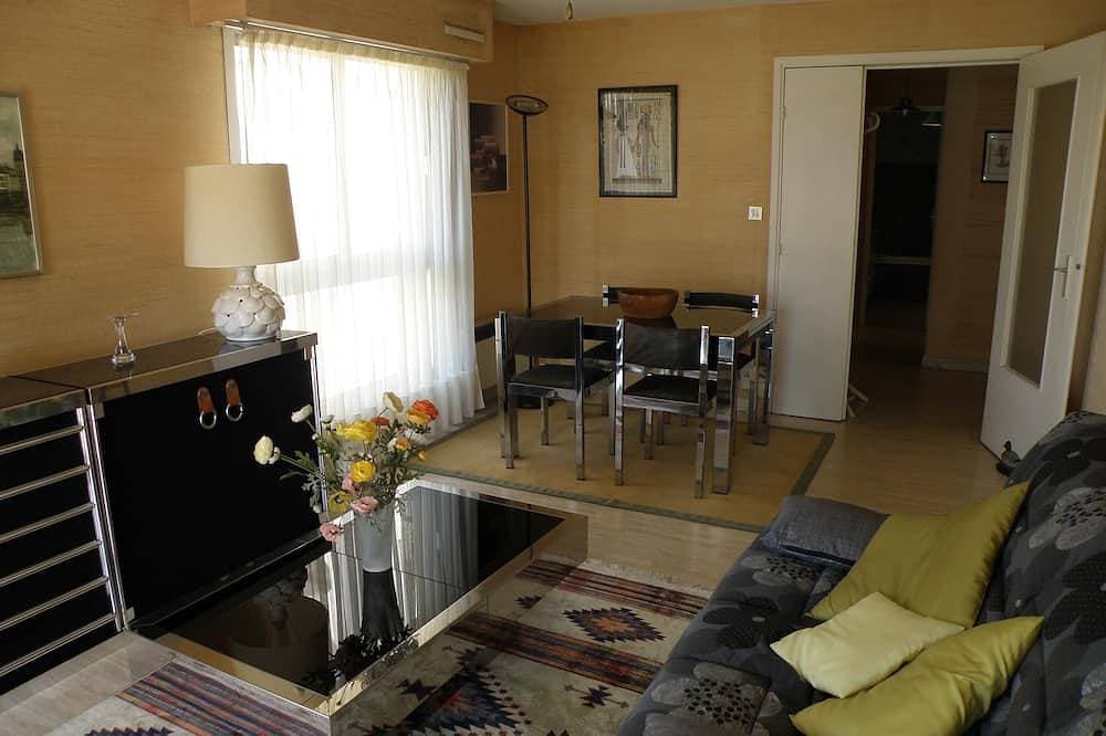 Foto 4 von 20: Appart T2 St Raphael Seaside Park Garage Pool Terrasse Sea