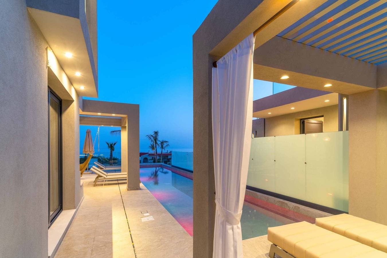 Foto 7 von 29: Villa für 8 Personen mit Terrasse