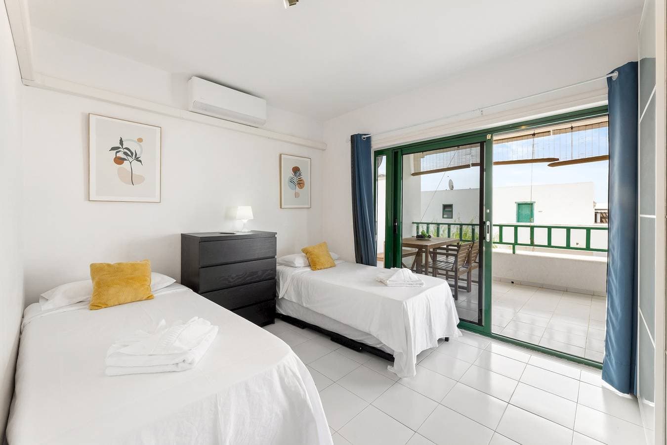Foto 5 von 27: Ferienwohnung für 4 Personen mit Pool