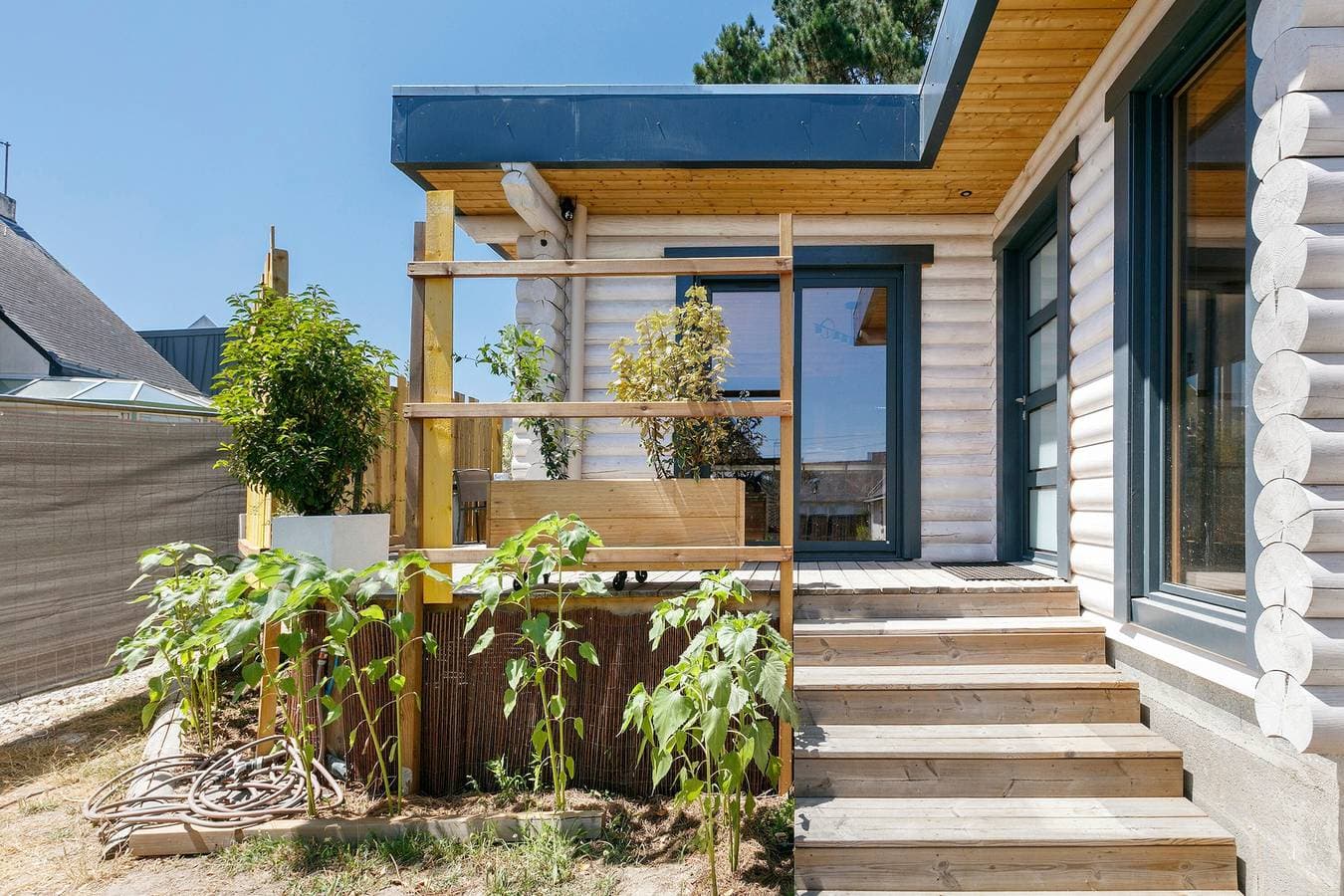 Foto 3 von 29: Ökologisches Ferienhaus aus Holz mit Terrasse, WLAN und Klimaanlage, 300 m vom Meer entfernt