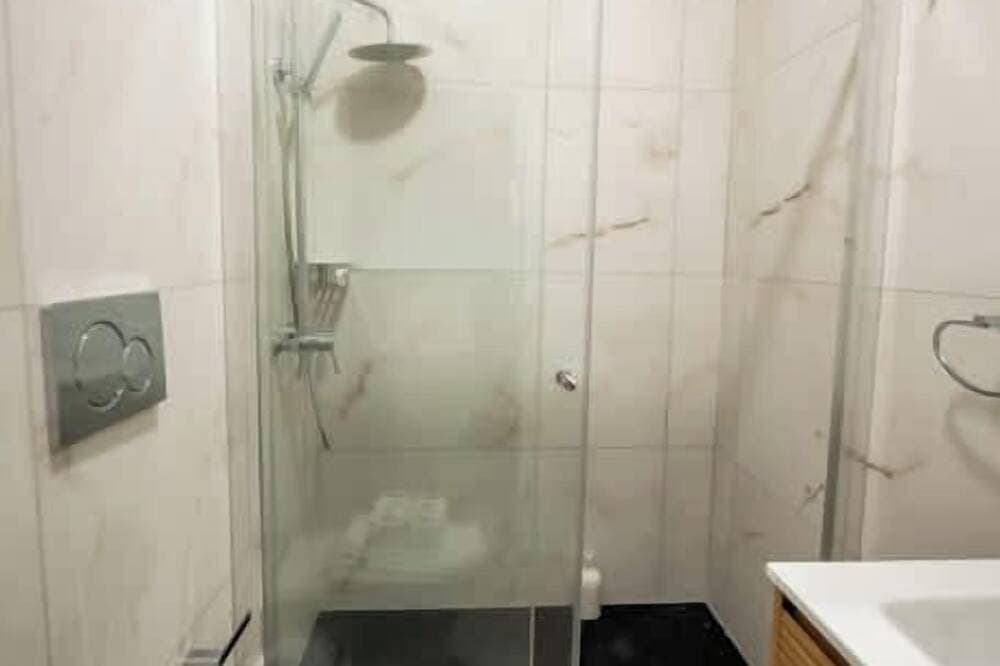 Foto 6 von 15: Cosy 1Br Apt In Qawra - Few steps from the sea
