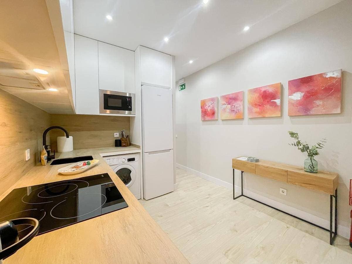 Foto 5 von 39: Two-Bedroom Apartment