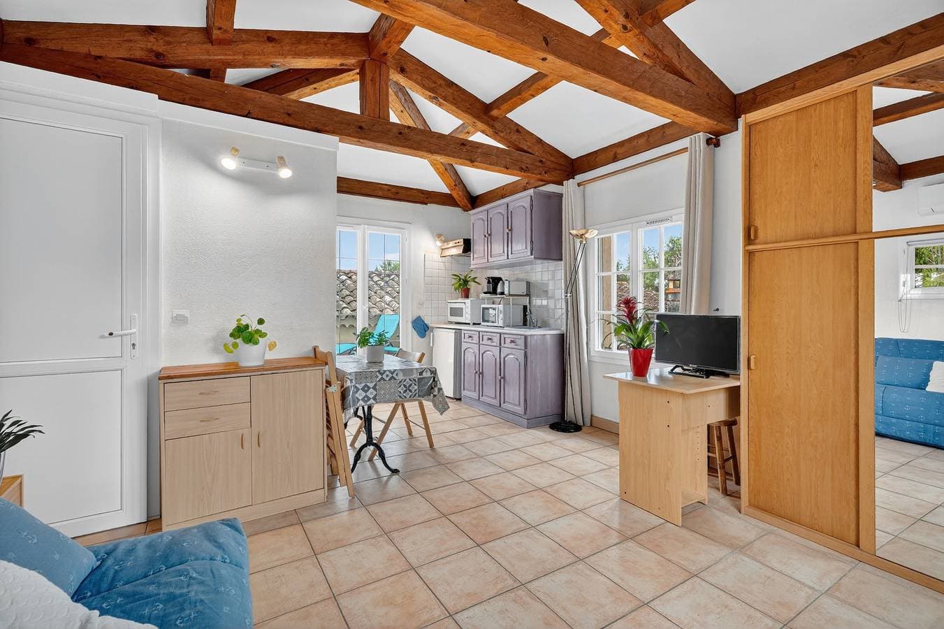 Foto 8 von 20: Studio-Apartment 'Var Hyères Proche Plage' mit privater Terrasse, WLAN und Klimaanlage