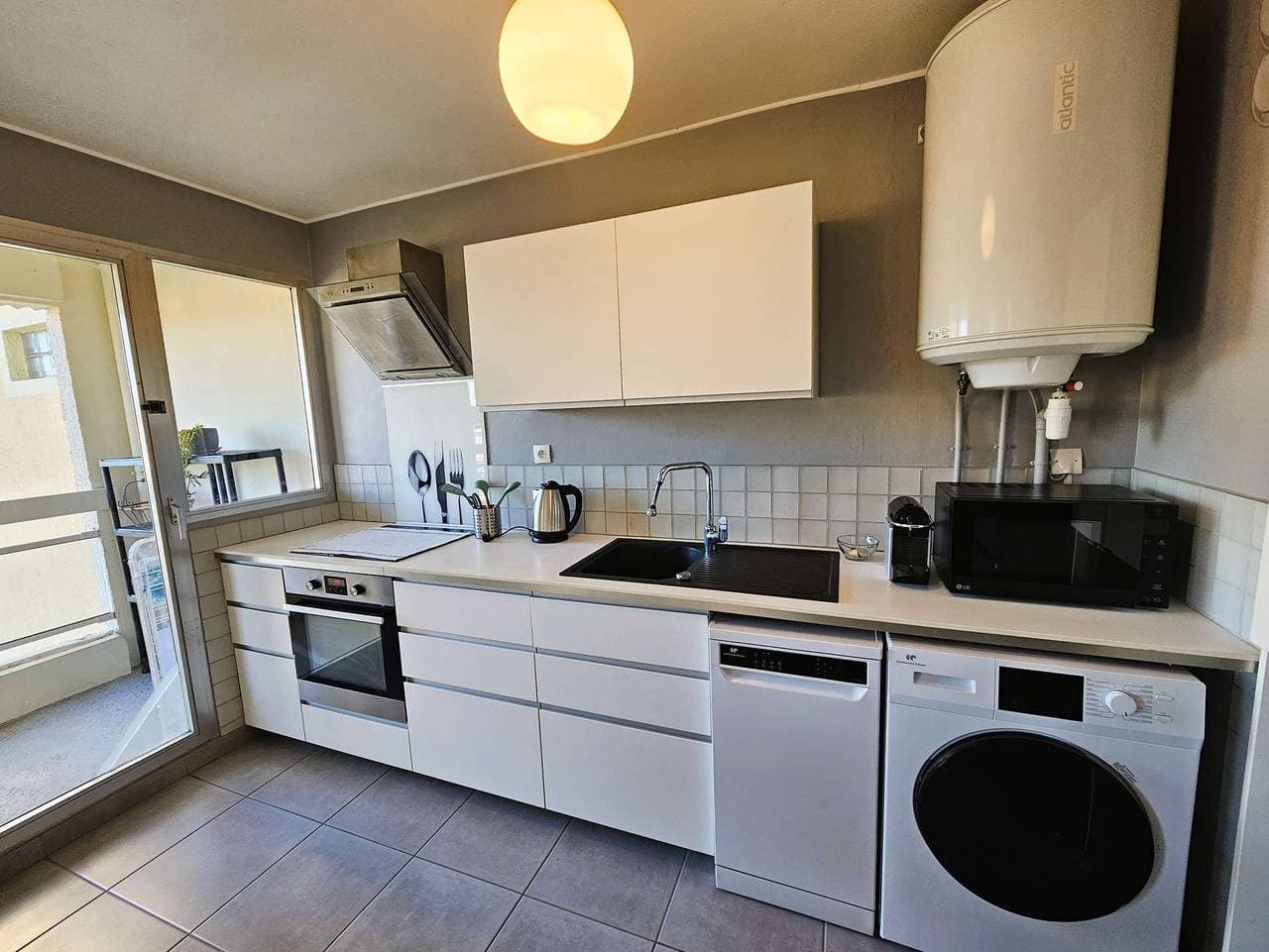 Foto 8 von 14: Nice 1 bedroom apartment, WIFI, sea view, all on foot