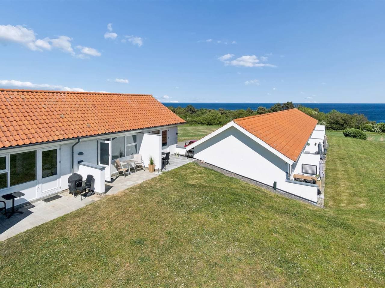 Foto 5 von 30: "Kirsti" - 300m from the sea