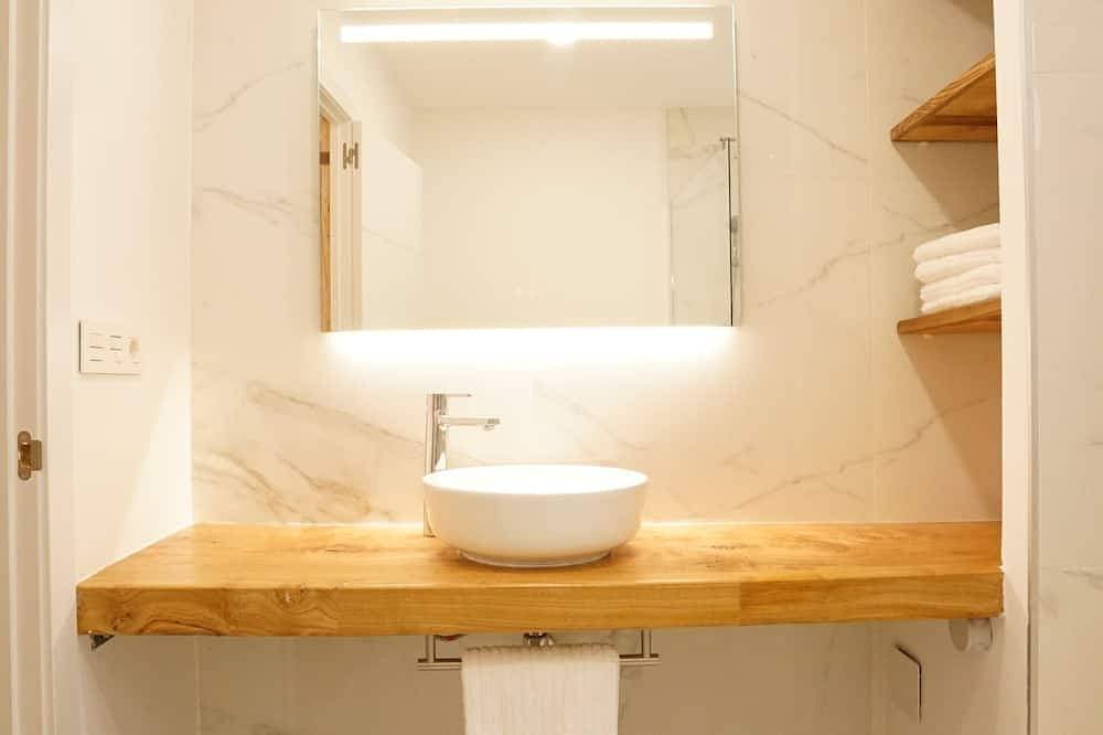Foto 10 von 30: Apartment-Suite-Ensuite mit Dusche-Stadtblick