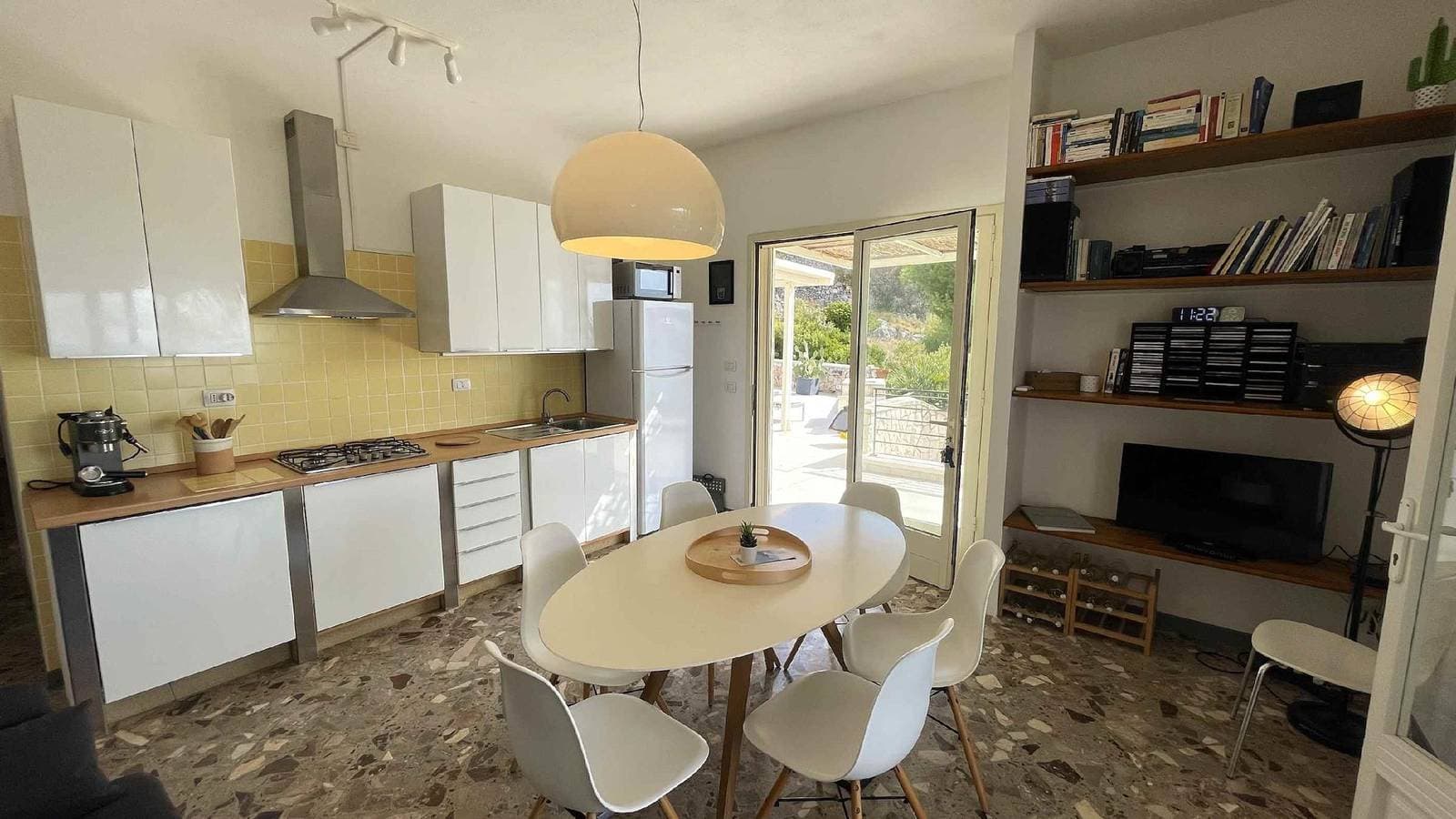 Foto 13 von 31: Ferienhaus für 6 Personen mit Terrasse