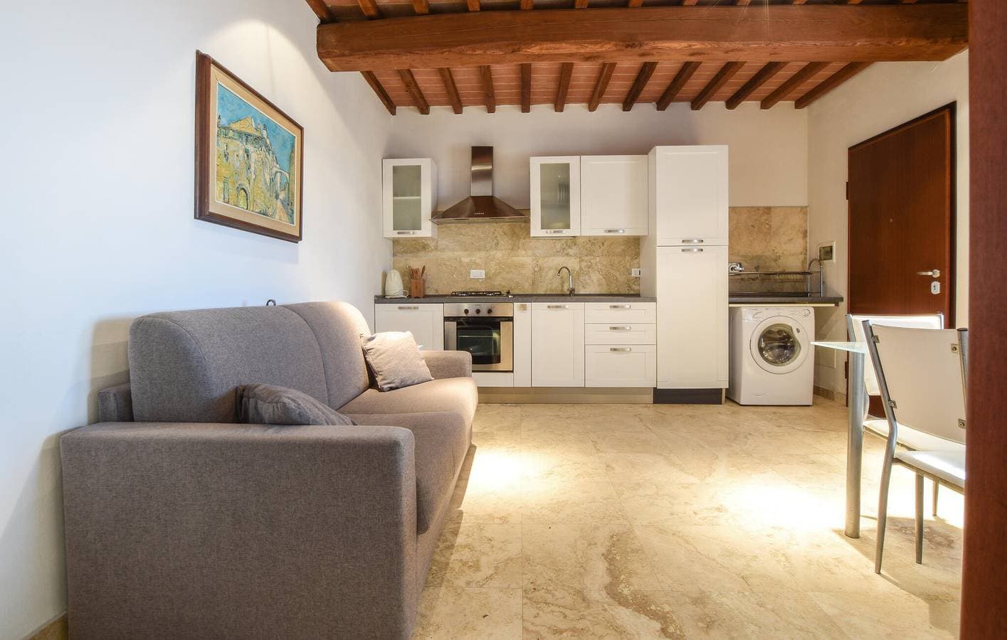 Foto 3 von 23: Monteverdi Marittimo Wohnung mit Pool und Küche