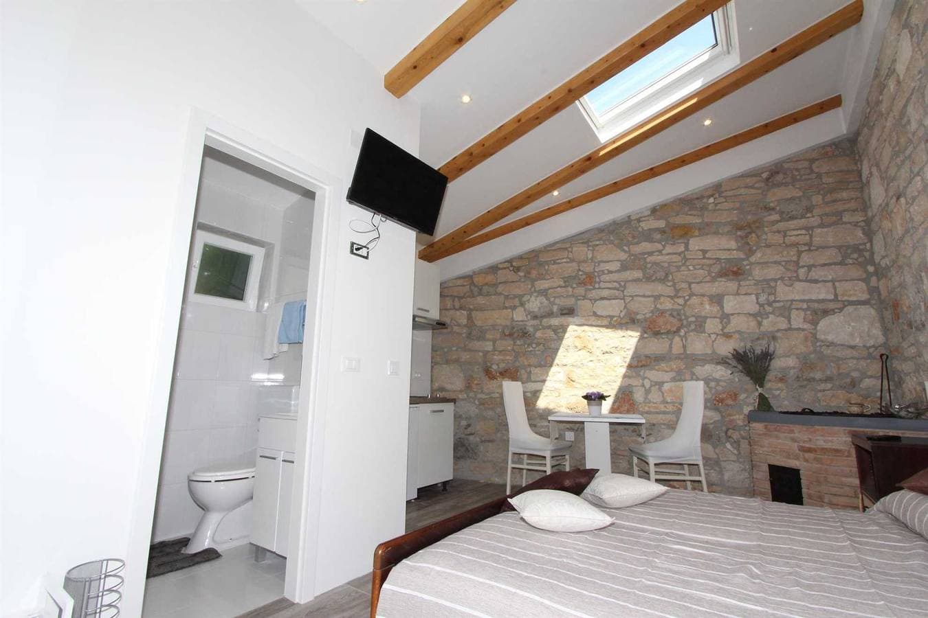 Foto 10 von 23: Santin Studiowohnung mit Terrasse