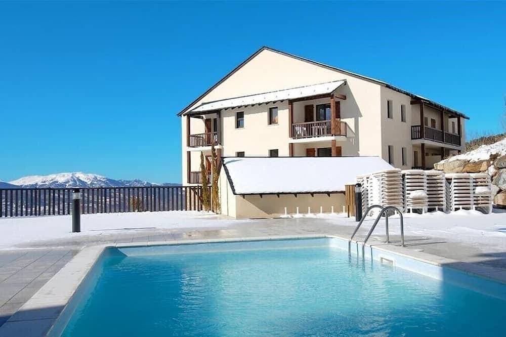 Foto 11 von 11: Pleasant Font-Romeu Studio, warm and bright with mountain views