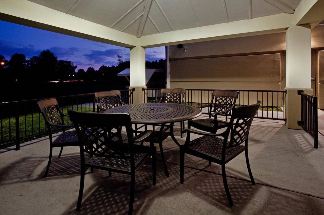 Foto 12 von 19: Candlewood Suites Chesapeake-Suffolk, an Ihg Hotel