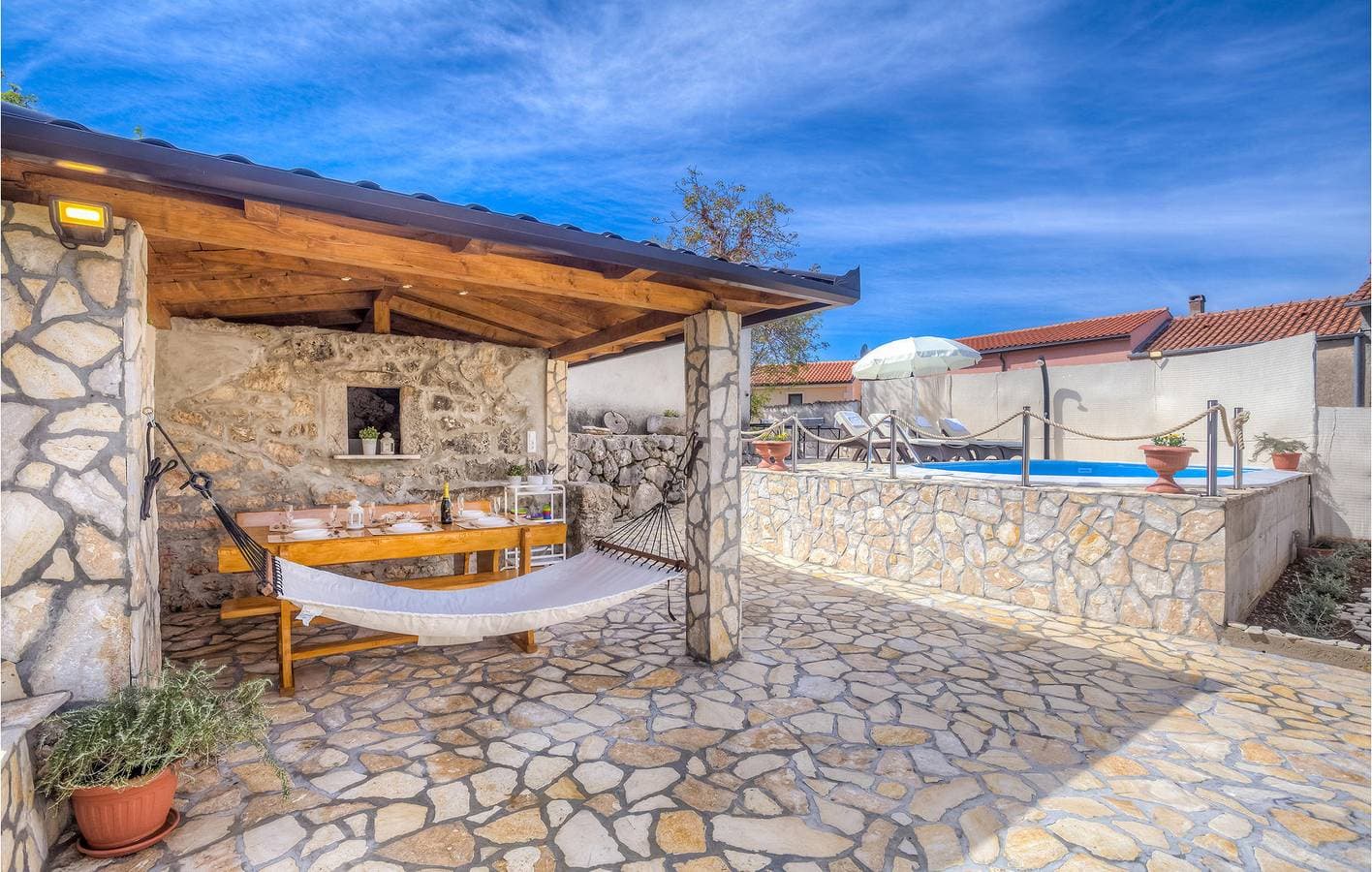 Foto 9 von 43: Charmante 2-Zimmer-Wohnung mit Pool, Terrasse und in der Nähe des FKK-Strandes