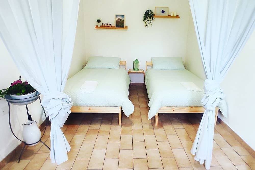 Foto 2 von 14: Experience authentic Abruzzo! Fedora's House in Capestrano, your ideal retreat.