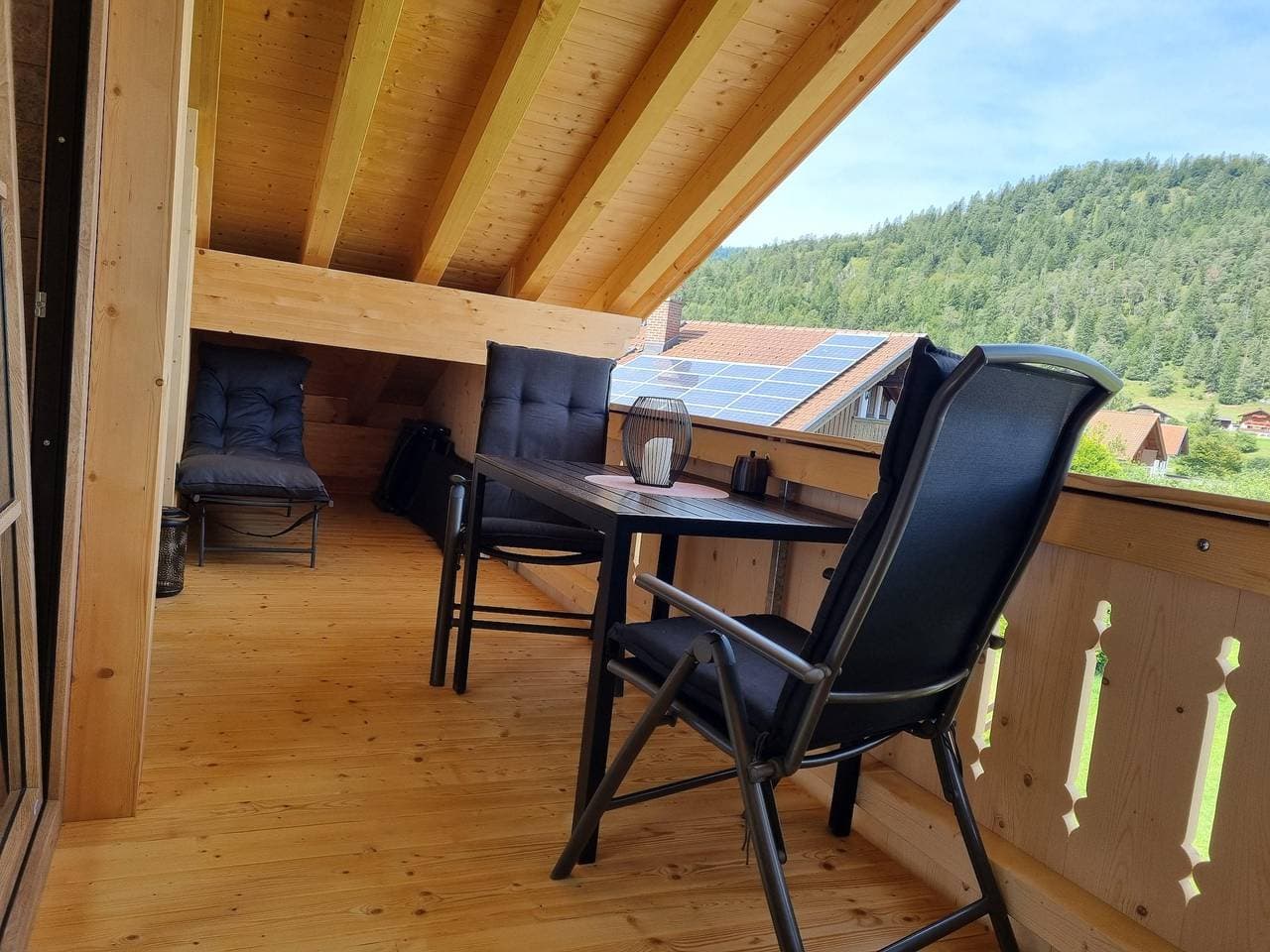 Foto 13 von 17: Ferienwohnung mit Bergblick