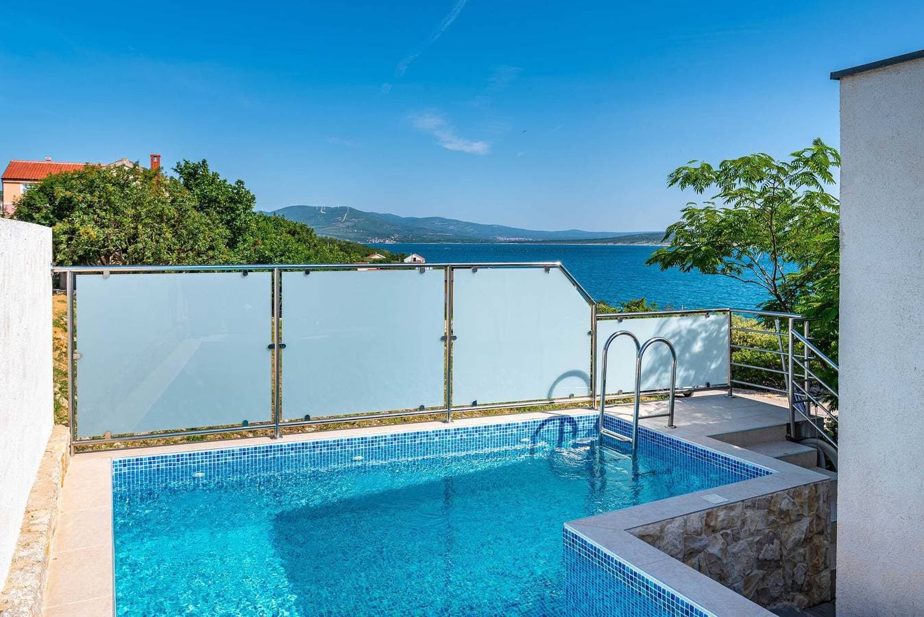Sea view apartment Dajana 1