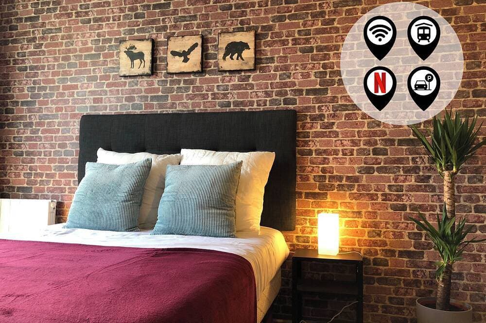 Studio with balcony & free parking 1