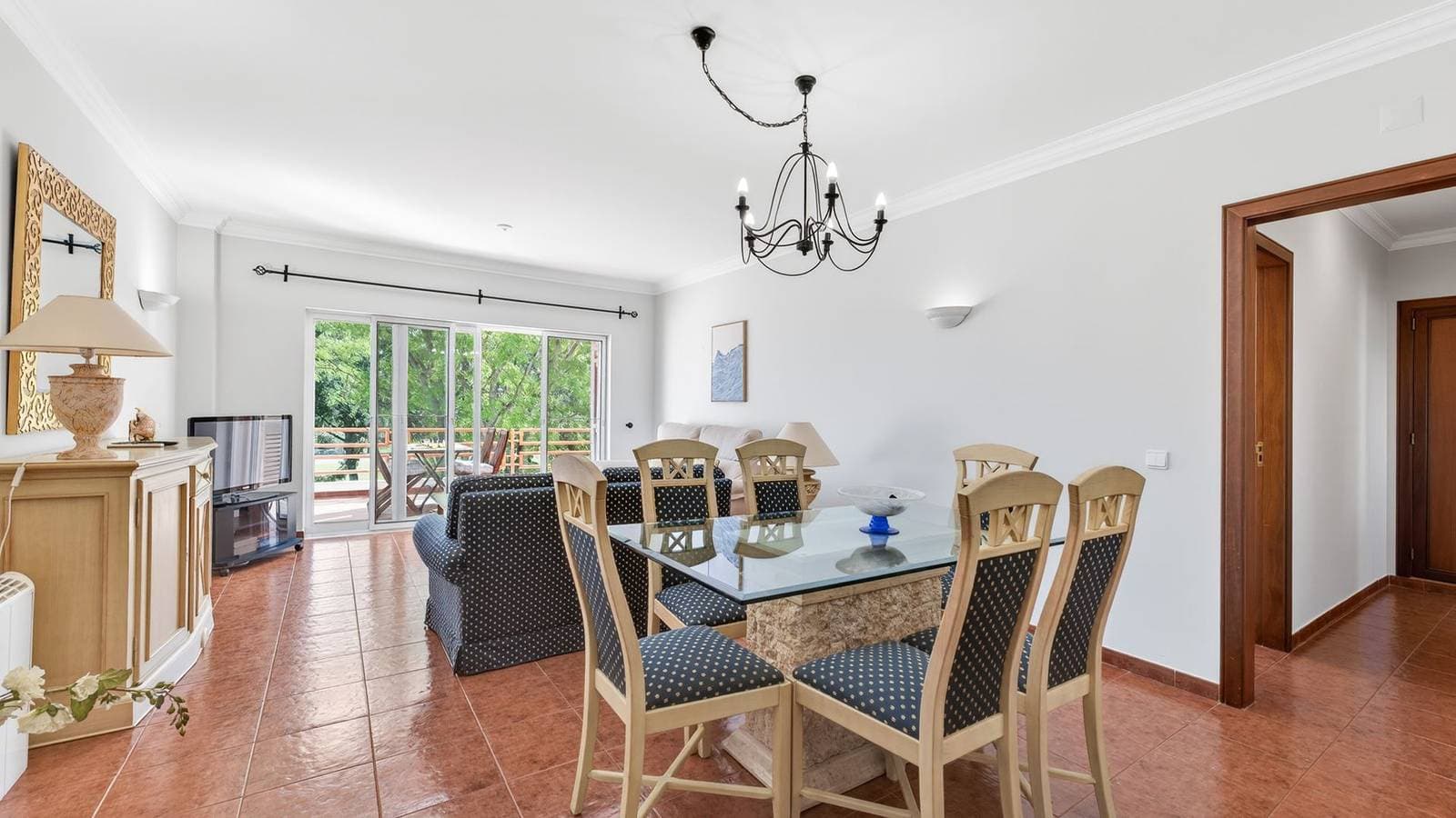 Foto 8 von 40: Ferienwohnung für 4 Personen mit Garten
