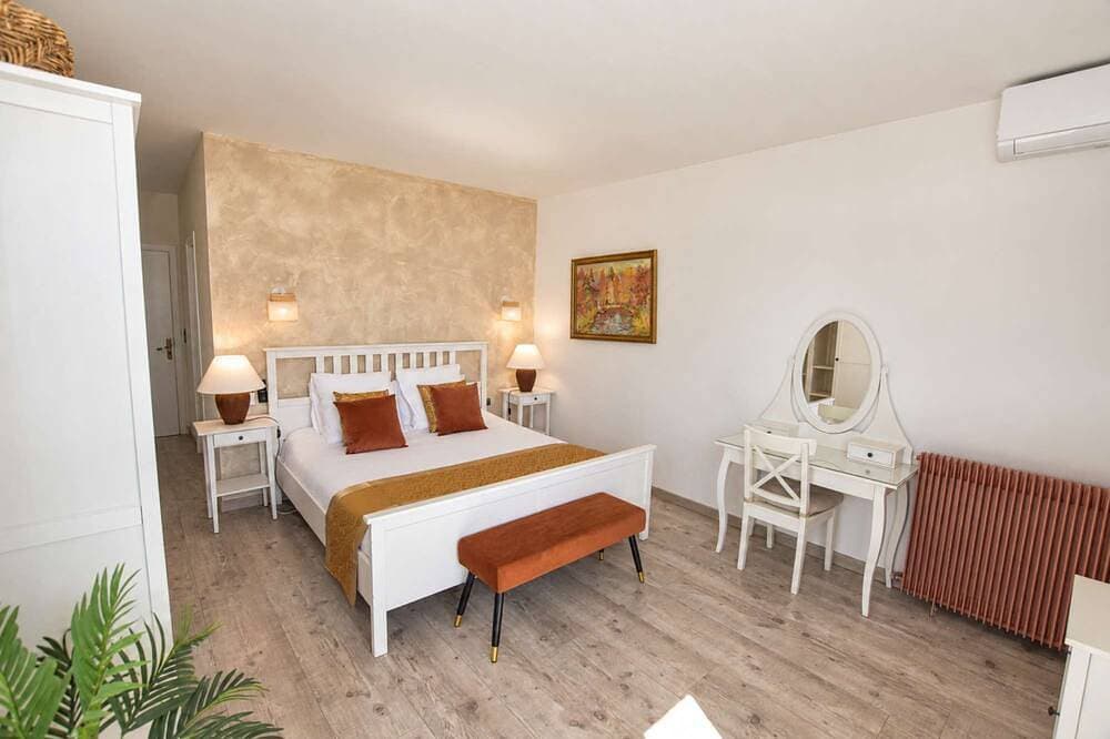 Foto 6 von 30: Villa Lentis Schöne Villa mit großem beheiztem Pool in den Hügeln von Nizza