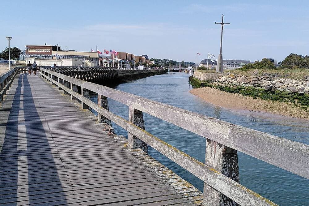 Foto 12 von 18: 2-Bedroom Apartment \"Nid Serein,\" with a garden, parking, everything within walking distance, near downtown, the harbor, and the beach