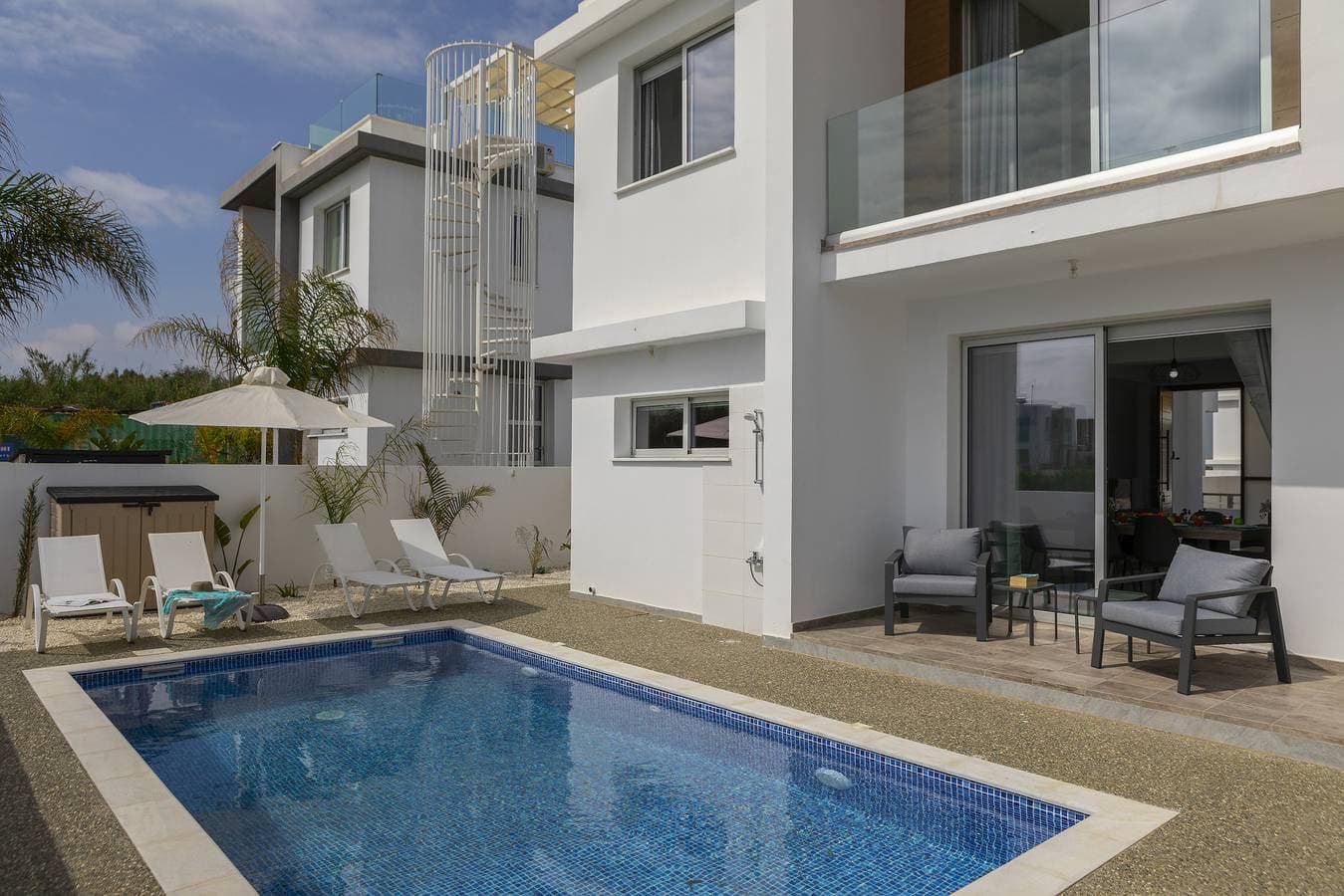 Foto 3 von 36: Protaras Seaview Villa Alasia